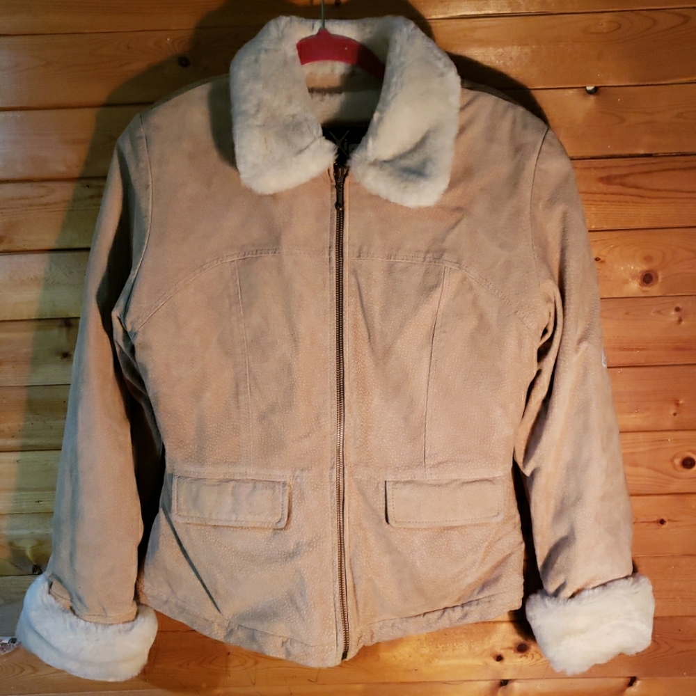 Wilsons Leather Maxima Coat size M Womans Fitted Soft Lining